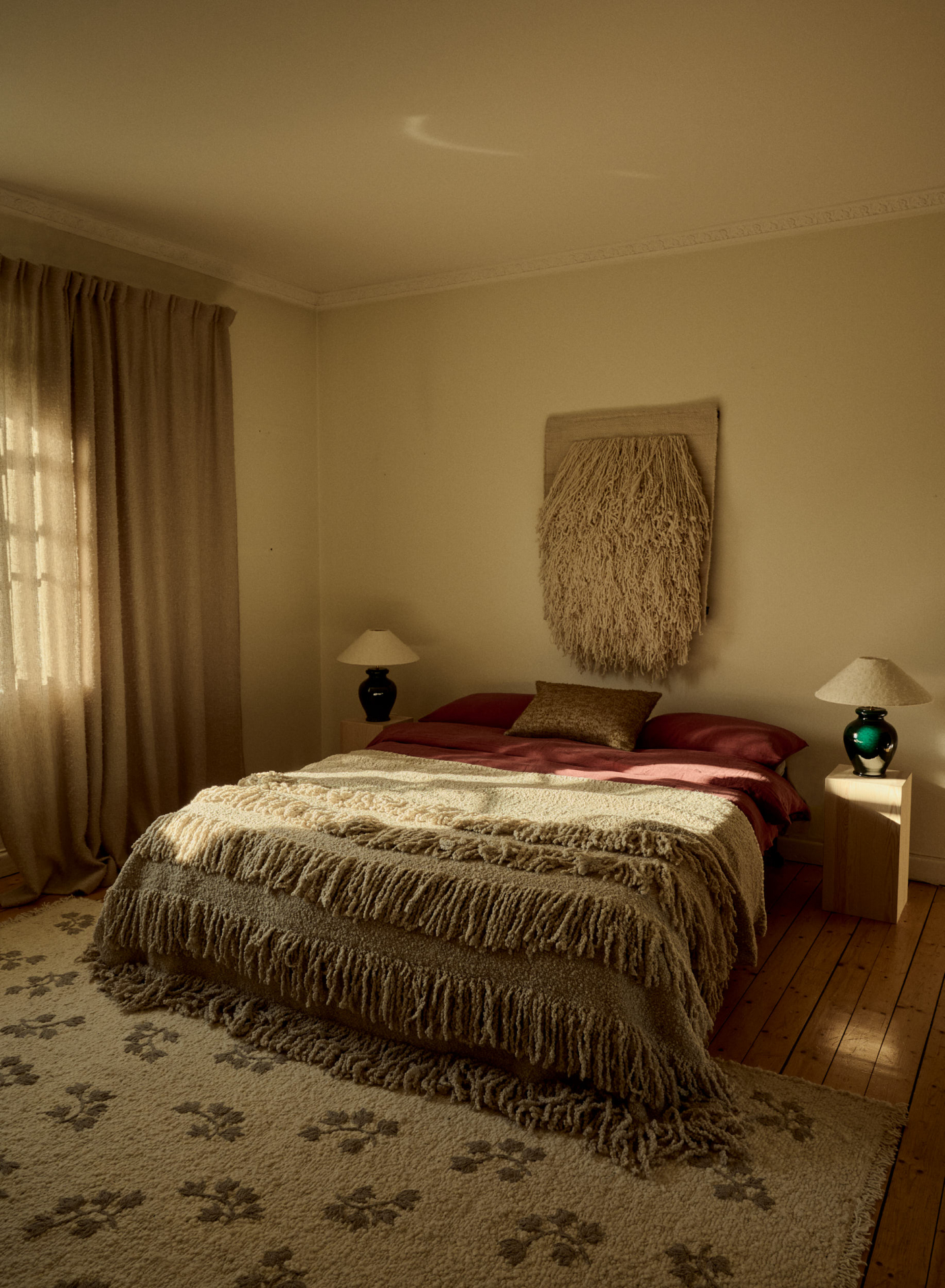 Piedestal Vitoljad Furu Large