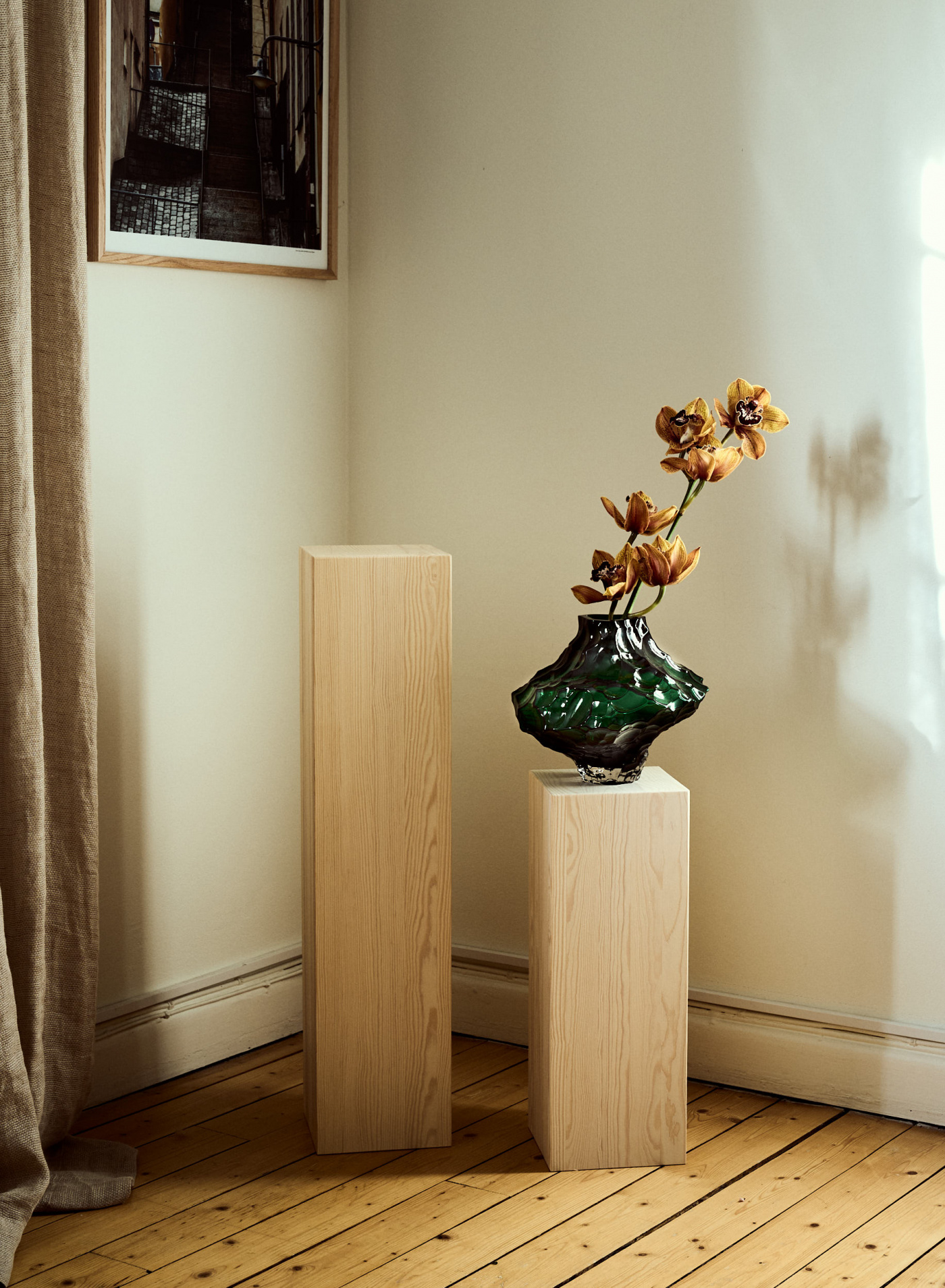 Piedestal Vitoljad Furu Piedestal Vitoljad Furu